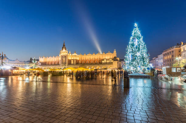 istock Krakow, Poland, Christmas tree on Main Market square 885631572