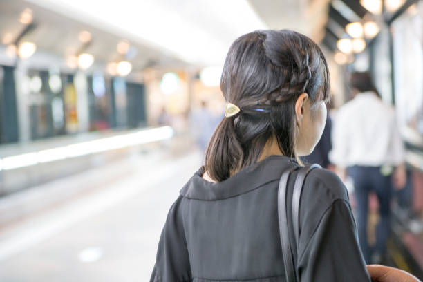 istock Young Japanese women 885650604