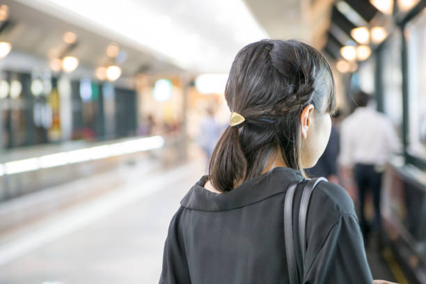 istock Young Japanese women 885650650