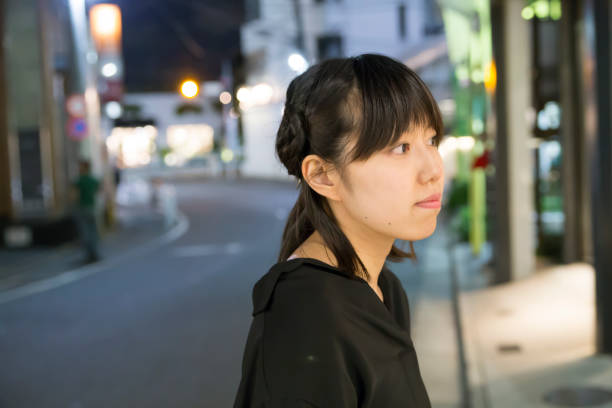 istock Young Japanese women 885655988
