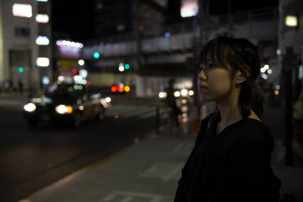 istock Young Japanese women 885667856