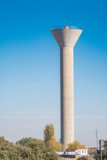 istock Water lift tower with aqueduct 885692996