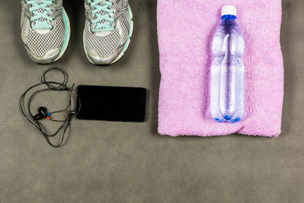 istock Attributes of the person practicing jogging. 885902302