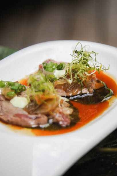 istock Beef Tataki Japanese Food 885902474