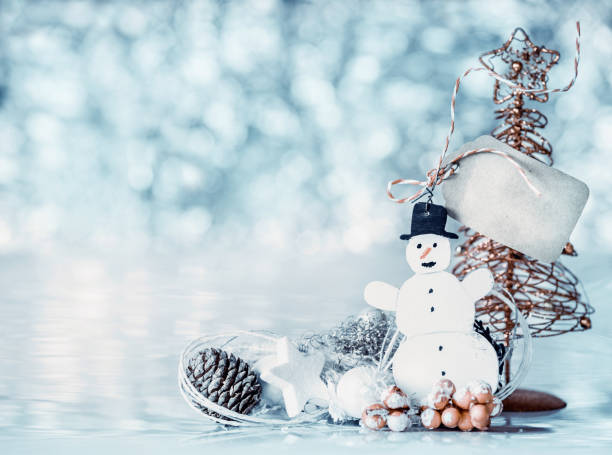 istock Card with snowman, tag mock up and Christmas tree 885926148