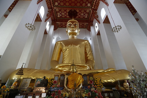 Wat Chaiyo Woravihan in Ang Thong province