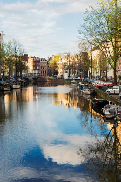 istock Houses of Amstardam, Netherlands 885987022