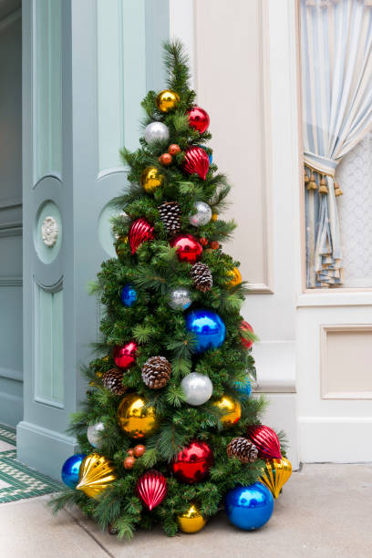 istock House entrance decorated for holidays with Christmas tree 886009786