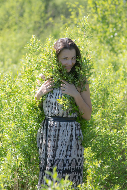 istock Cheerful girl in the summer 886013750