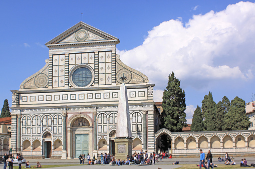 Italia Florencia Iglesia De Santa Maria Novella Foto de stock y más banco de imágenes de Arquitectura - Arquitectura, Azul, Basílica - iStock Italia Florencia Iglesia De Santa Maria Novella Foto de stock y más banco de imágenes de Arquitectura - Arquitectura, Azul, Basílica - iStock