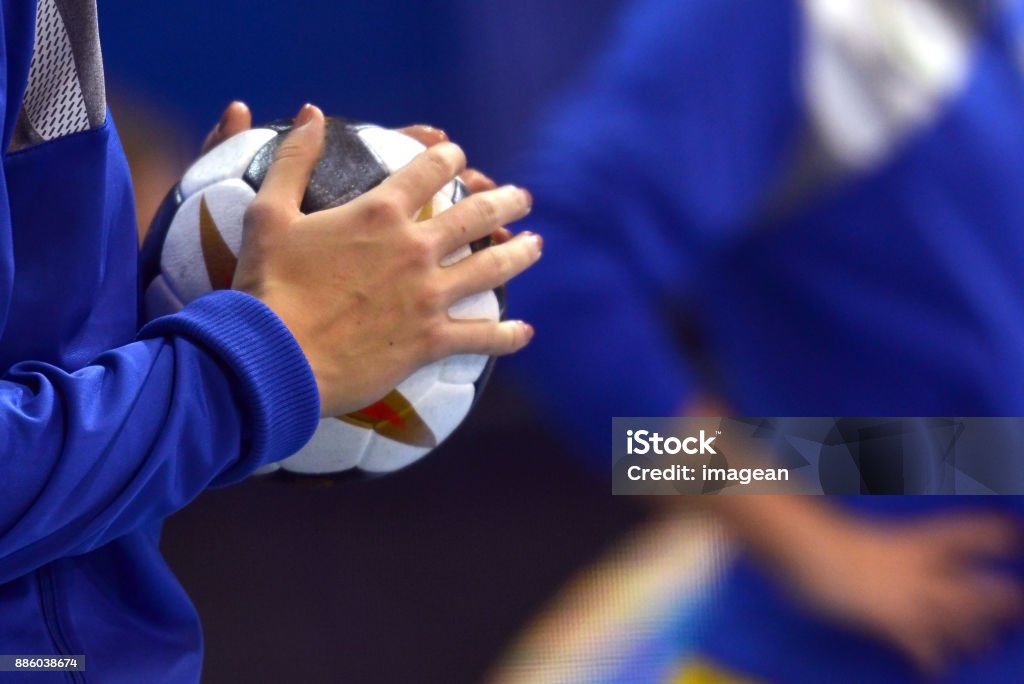 Jugador de Balonmano femenino - Foto de stock de Falta de mano libre de derechos