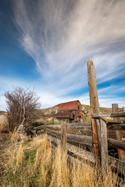 istock Rusted old barn on an Idaho farm in late fall 886156024