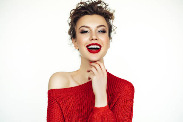 belle femme  - red lipstick photos et images de collection