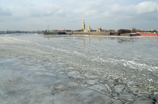 In winter, the Neva was covered with ice.The street is very cold.