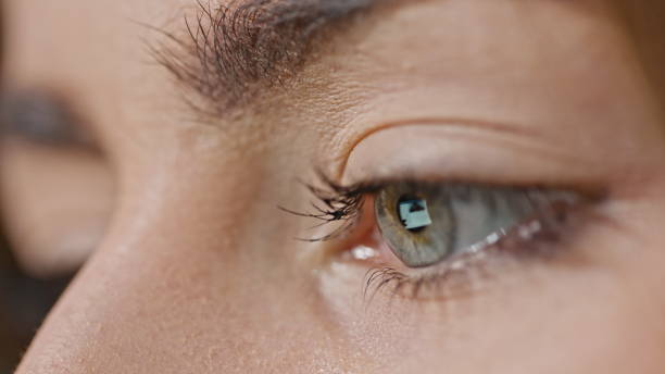 istock Girl's Eye with Reflection of Screen 886176458