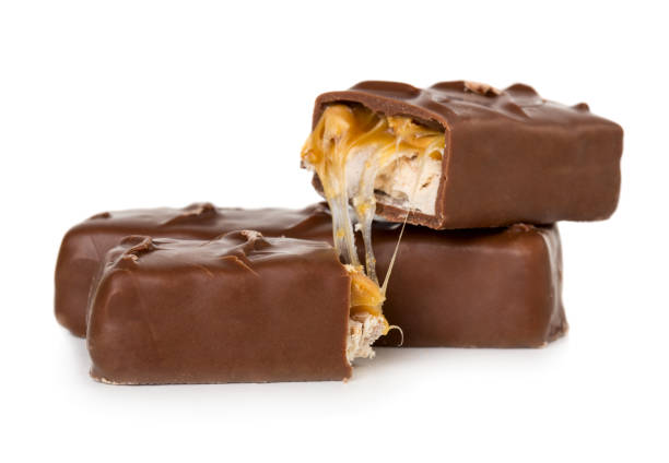 istock Closeup of broken chocolate bar 886176810