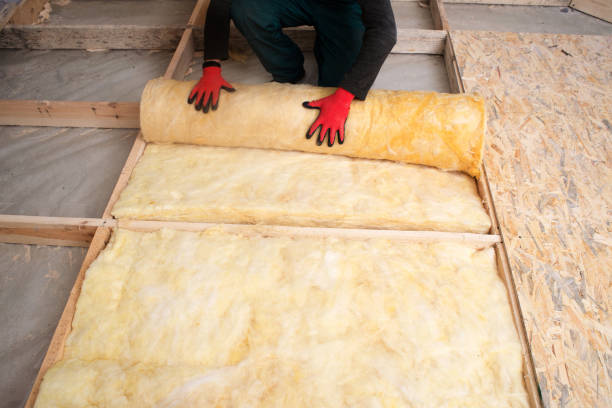 istock Work composed of mineral wool insulation in the floor, floor heating insulation , warm house, eco-friendly insulation, a builder at work 886186530