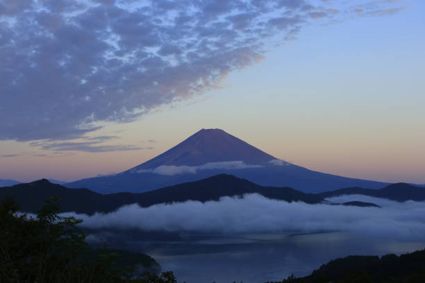 istock Fuji of Sunrise 886351840