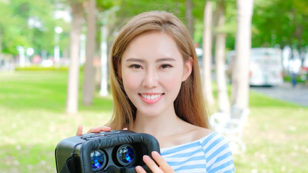 istock beauty woman use VR 886395082