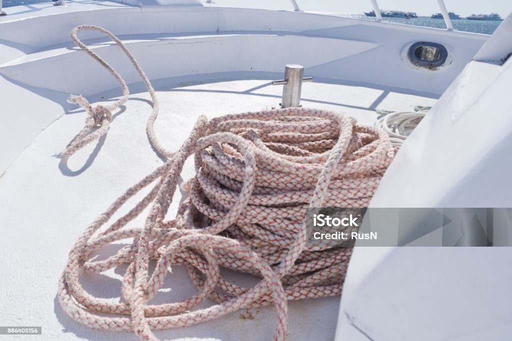 Boat Rope Stock Photo - Download Image Now - Anchor - Vessel Part, Beach,  Bollard - iStock