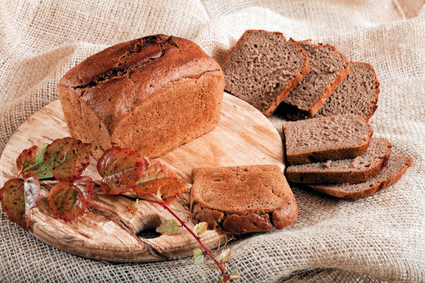 pão de trigo integral - 15839 - fotografias e filmes do acervo