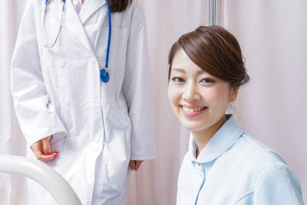 istock team medical care 886550662