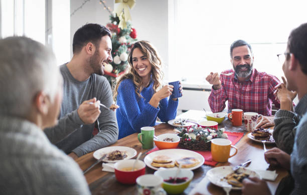 istock Family having breakfast on Christmas morning. 886620166
