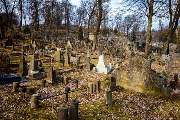 istock Famous old Rasos cemetery in Vilnius, Lithuania 886636034