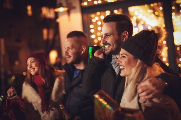istock Best Friends At Christmas Night 886693622
