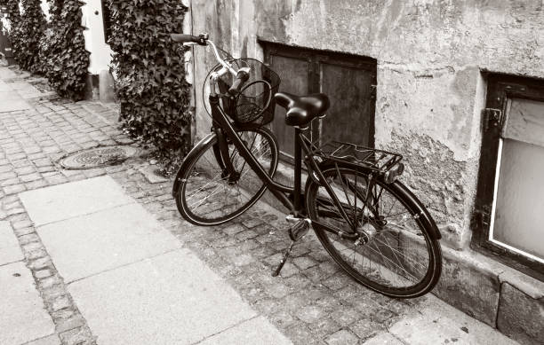 istock Vintage bicycle on the street. 886694478