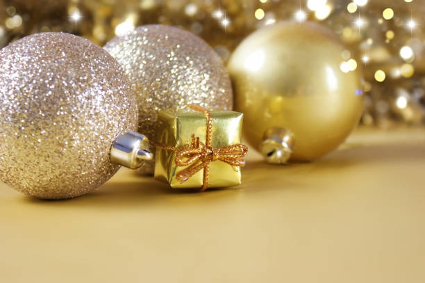 istock Gold Christmas decorations and gift 886700832