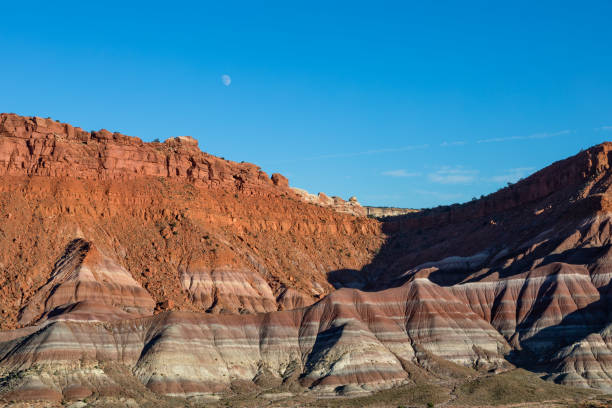 istock Moonrise Over the Escalante Grand Staircase 886707926