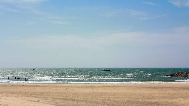 istock Beautiful ocean wave on sandy beach in Vietnam, Concept vacation background 886806812