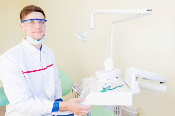istock Professional dentist in hospital 886878250
