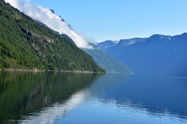 istock Norway to discover its characteristic cities 886933914