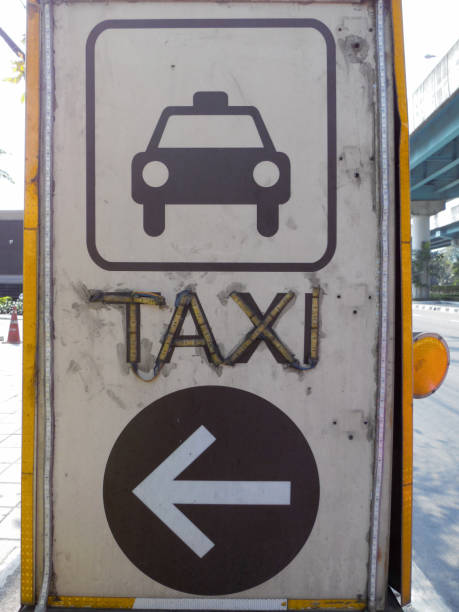istock Taxi sign 887034440
