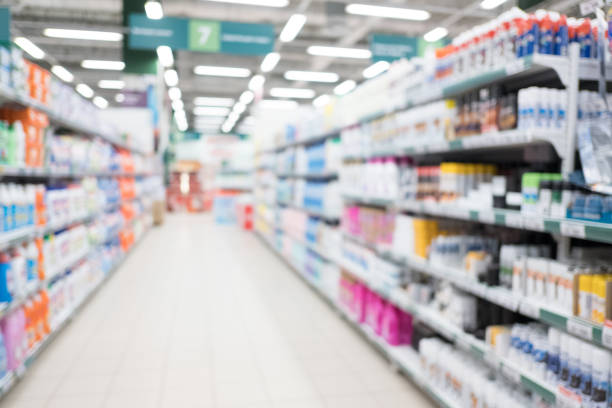 istock Defocused Shopping Rows in the store 887103640