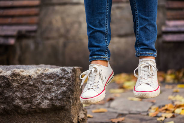 istock Woman hanging leg 887178020