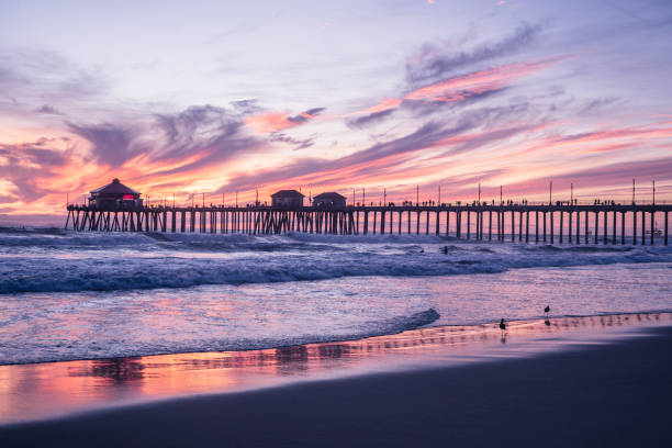istock Gorgeous Huntington Beach Sunset 887183250