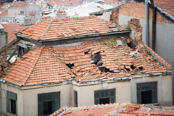 house collapsed in an earthquake