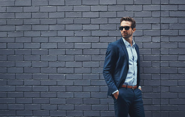 istock Mixing business with fashion 887306252