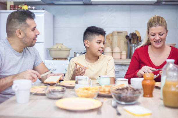 istock Family Moments 887340822