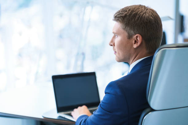 istock Businessman in office 887341634