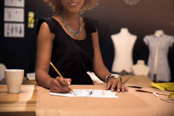 istock Making some fashion sketches 887362188