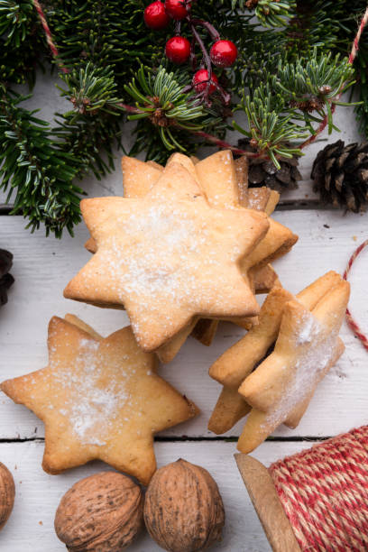 istock Christmas cookies 887388758