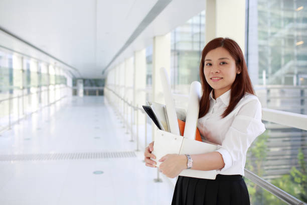 istock smiling girl quit the job 887471386