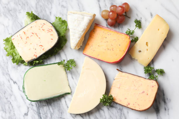 istock Artisanal And Traditional Cheeses 887480014