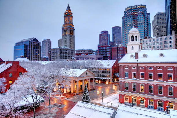 ボストンの冬  - boston skyline city massachusetts ストックフォトと画像