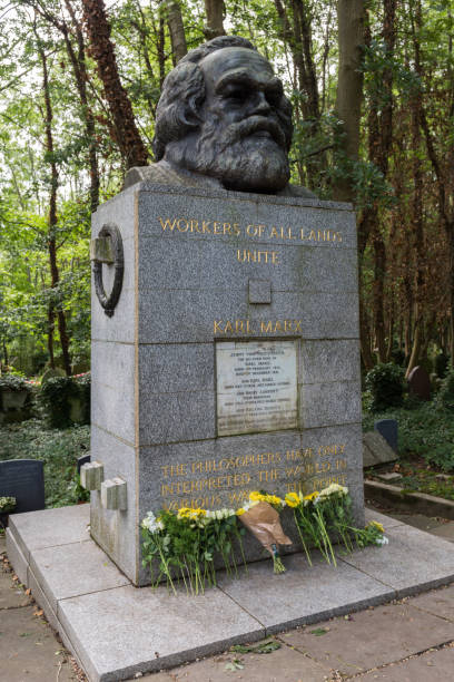 하이게이트 묘지 - highgate cemetery 뉴스 사진 이미지