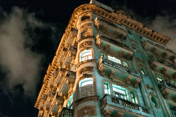 istock Old Colonial building in Havana at night 887625780